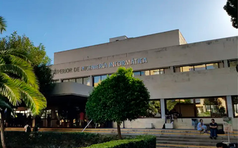 Escuela Superior de Ingeniería Informática 